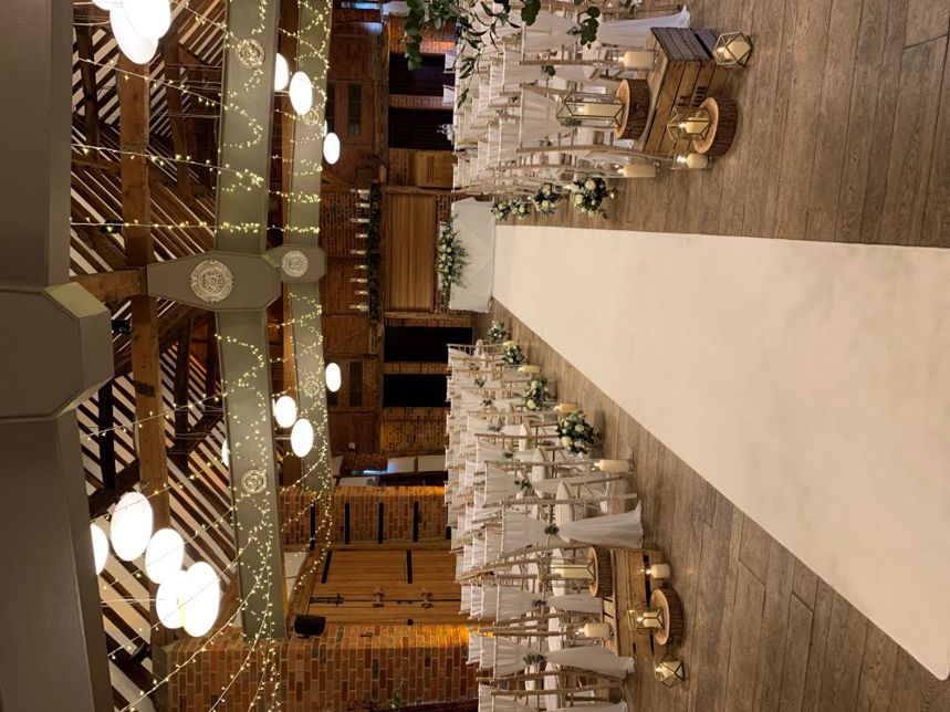 Aisle Set Up White