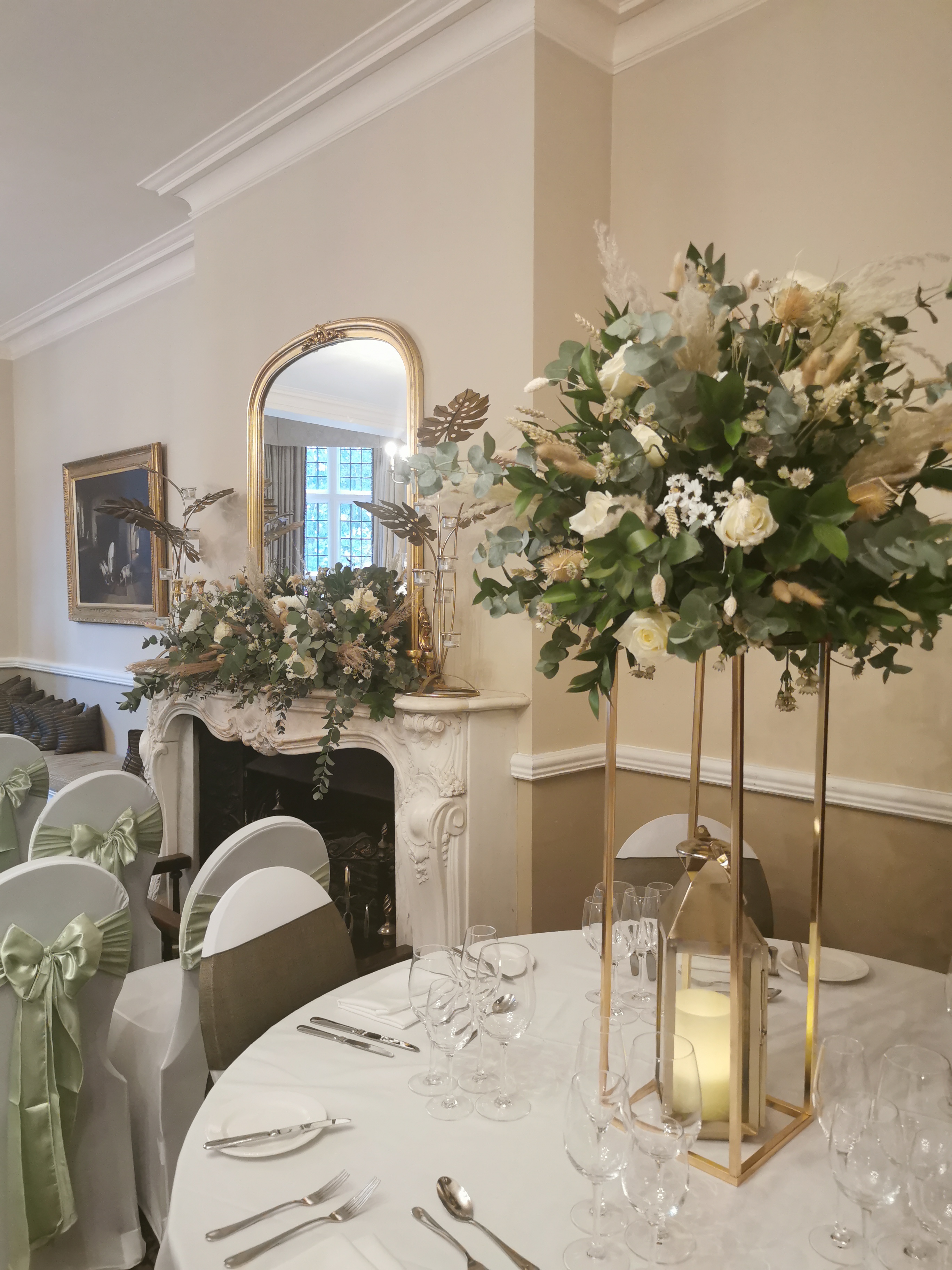 Table centres Hampshire Flower Barn